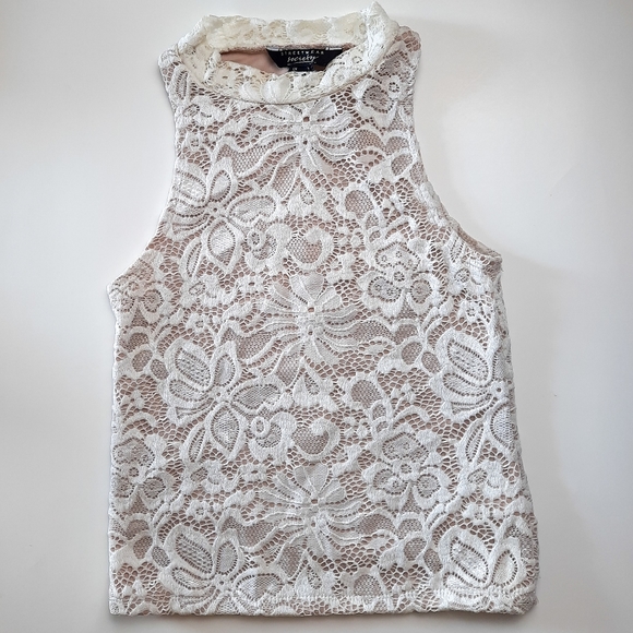 Streetwear Society White Lace Cropped Top - Picture 1 of 5